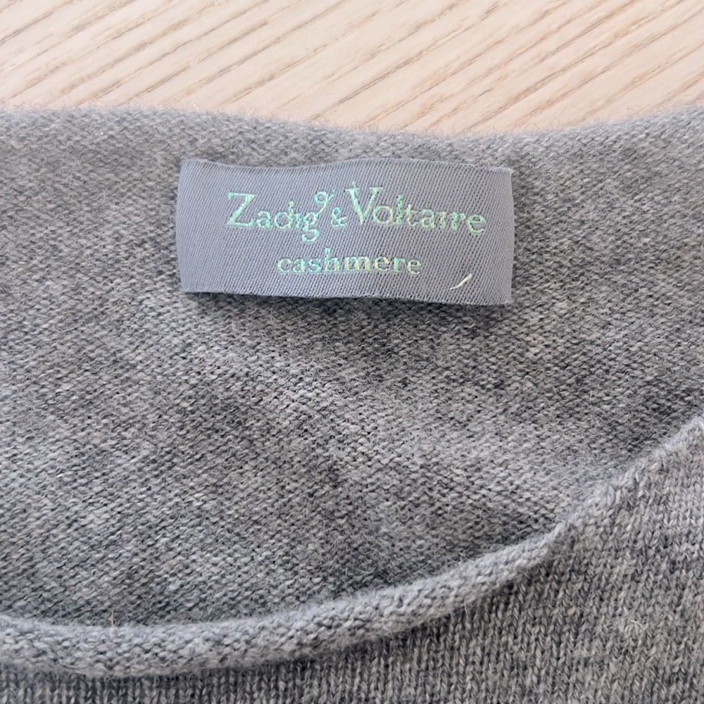 Zadig & Voltaire, Cashmere short, sleeved shirt. Excellent. Medium